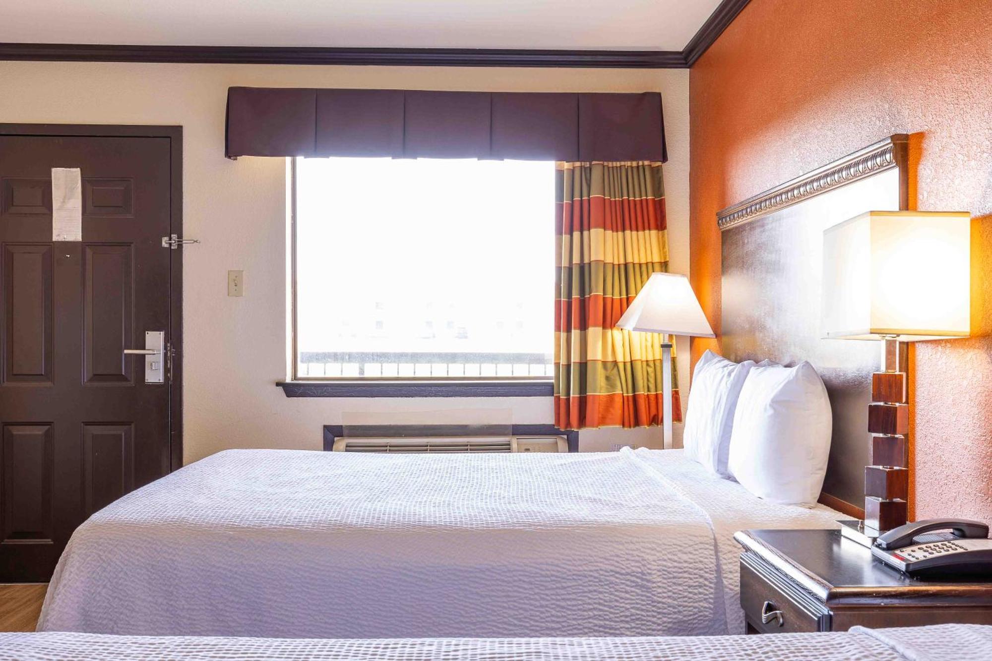 Days Inn By Wyndham Oklahoma City/Moore Exteriör bild