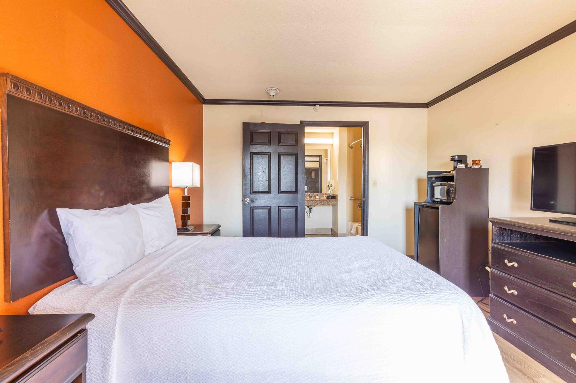 Days Inn By Wyndham Oklahoma City/Moore Exteriör bild